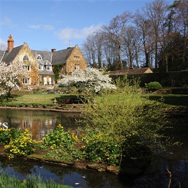 Coton Manor Garden